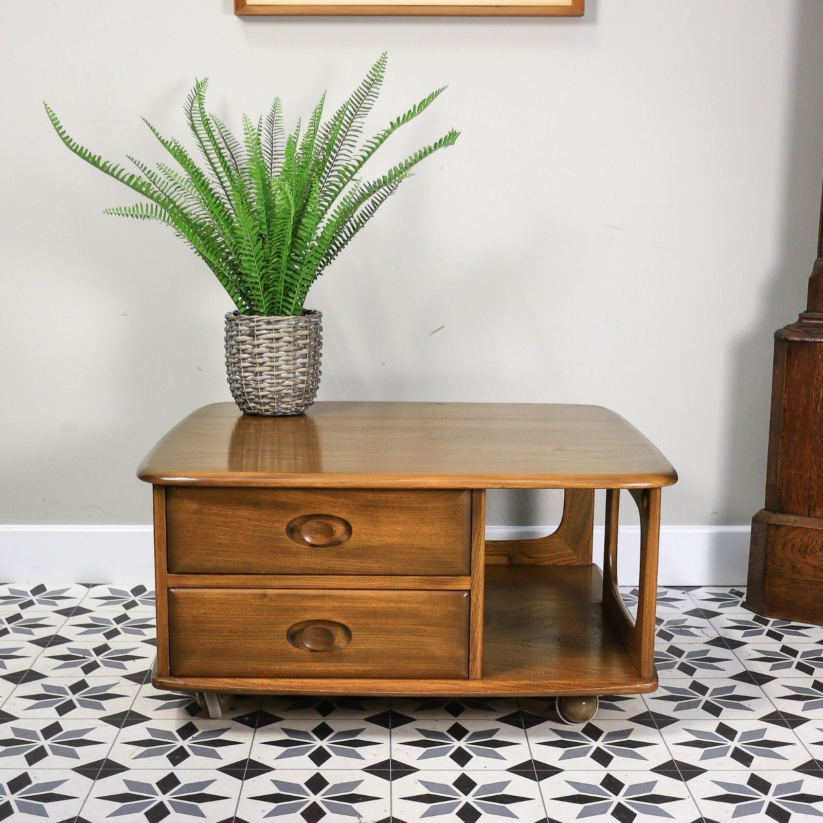 Ercol Windsor 844 Coffee Table Pandora In Golden Dawn.