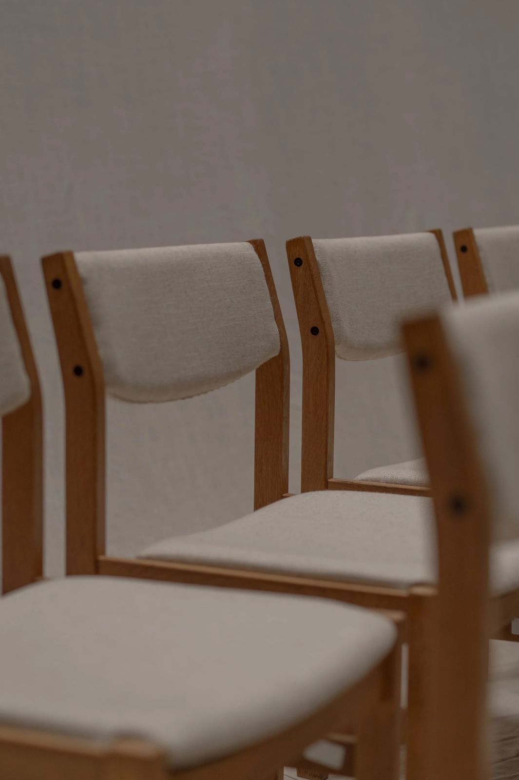 photo furniture Set Of Eight Dining Chairs By Børge Mogensen For Fdb Møbler, Denmark