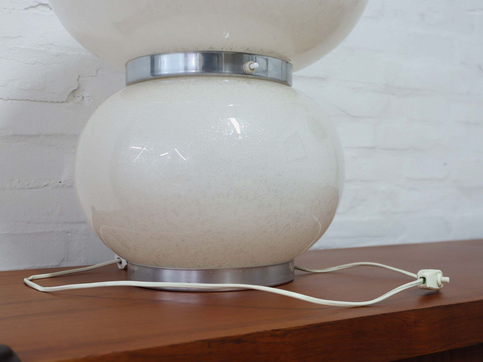 photo furniture Murano Pulegoso Glazen Tafellamp met Dubbele Kap – Mazzega, jaren 1970