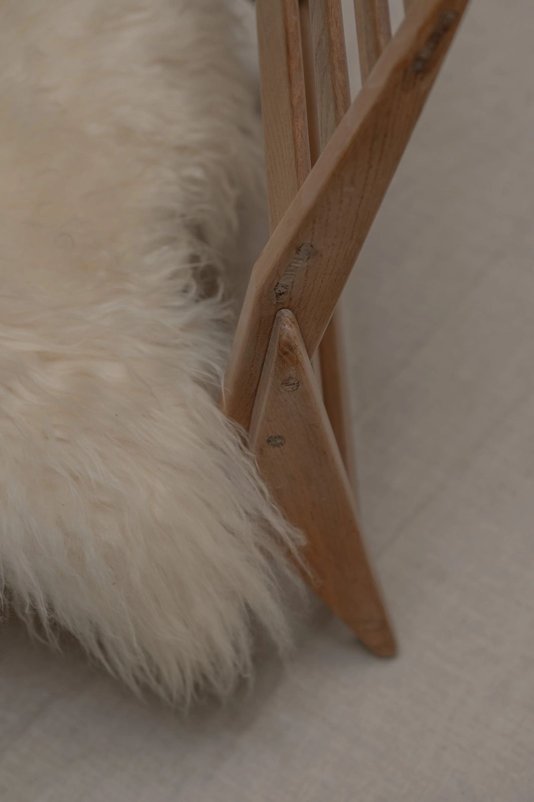 photo furniture Vintage ‘Hunting’ Lounge Chair By Veb Deutsche Werkstätten Hellerau, Circa 1950s
