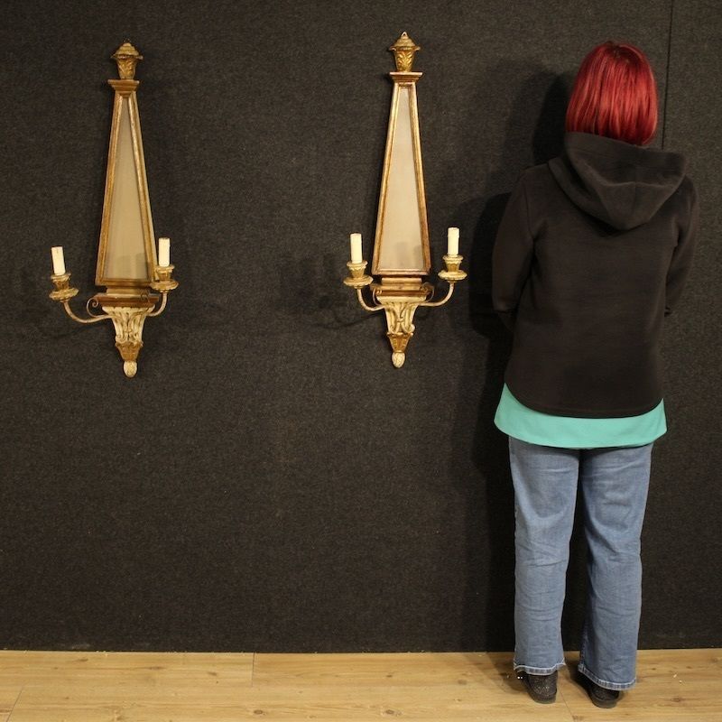 Paar Italiaanse wandlampen in Louis XVI-stijl, 20e eeuw photo furniture