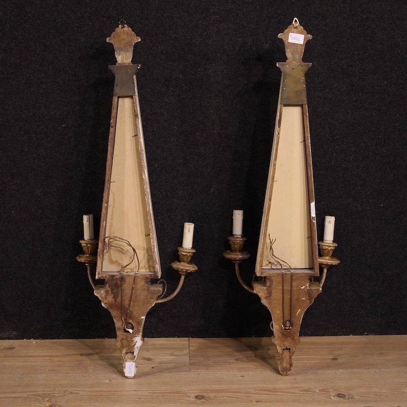 photo furniture Paar Italiaanse wandlampen in Louis XVI-stijl, 20e eeuw