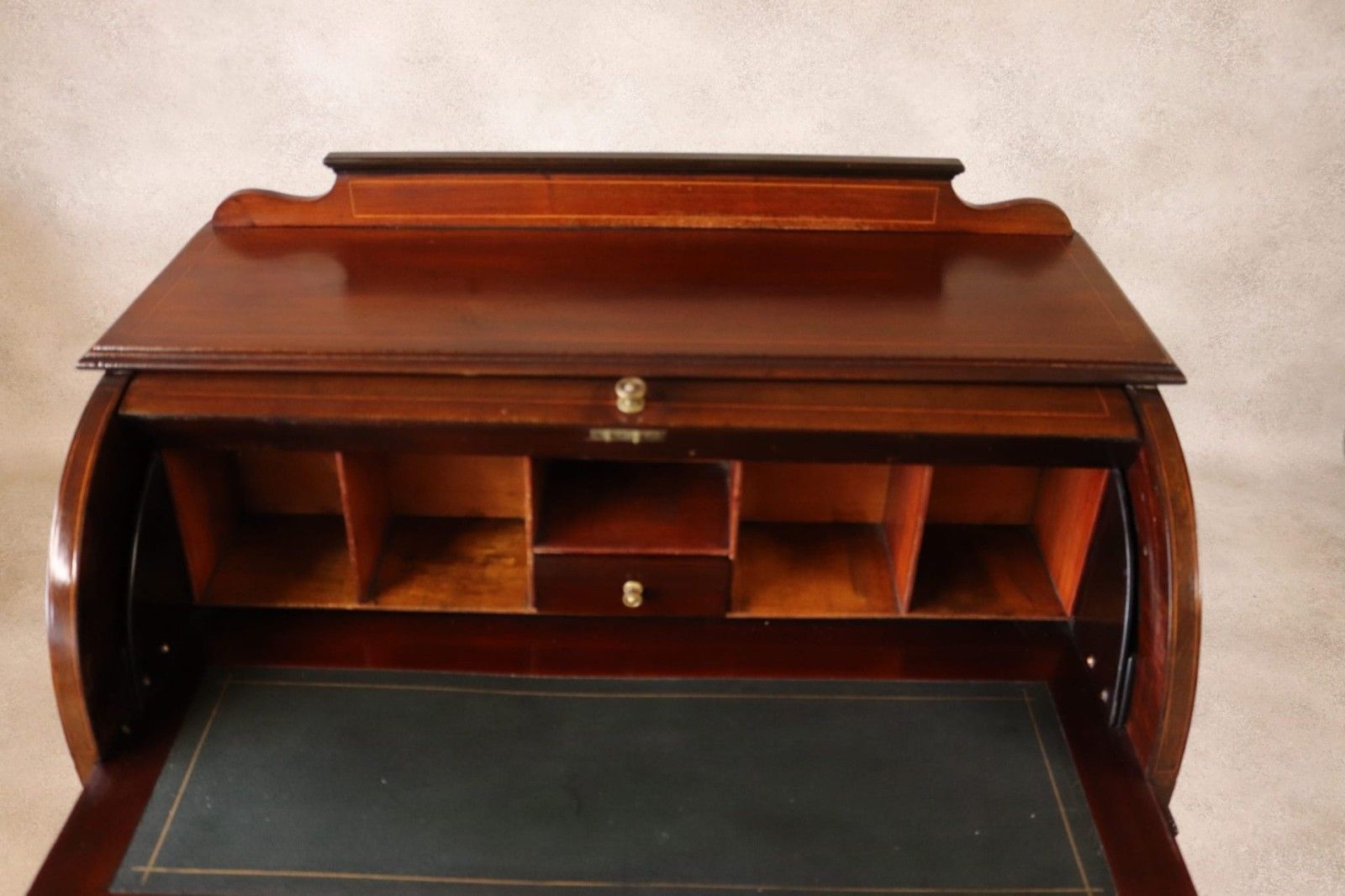 photo vinterior ​Antique Edwardian Mahogany Cylinder Bureau Desk Sheraton Style Circa 1900