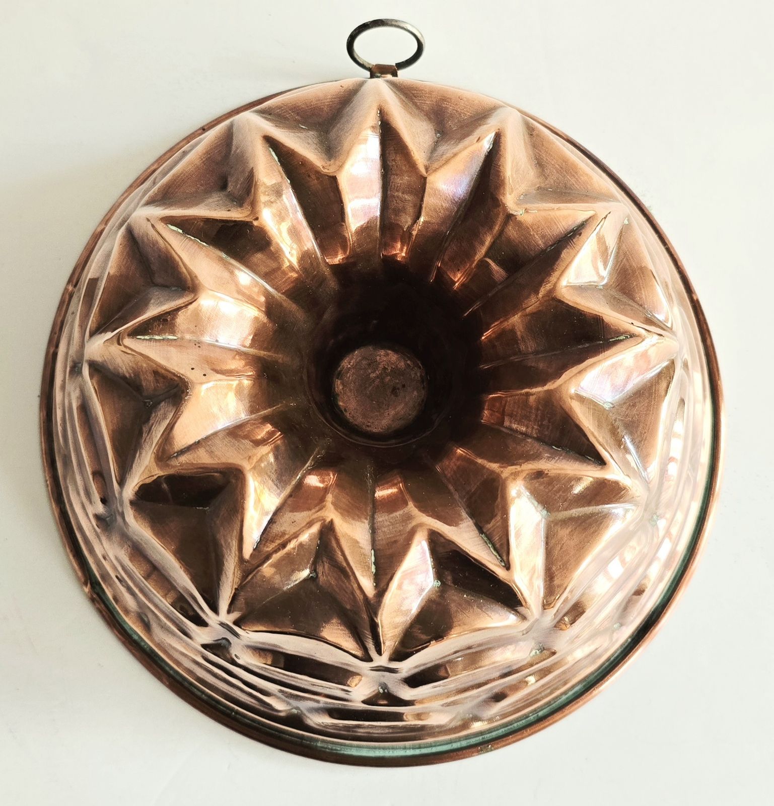 Home Decor A Set Of Four Large Antique French Copper Cake Moulds, 19th Century. photo