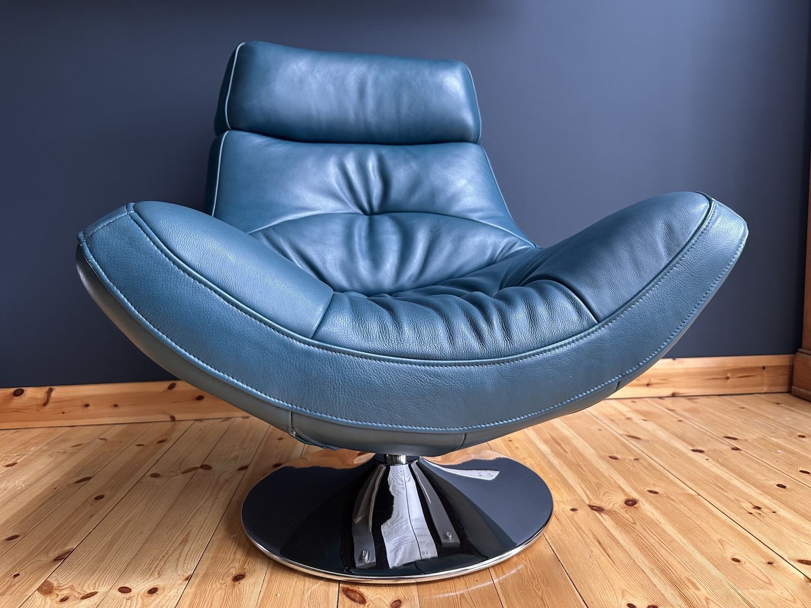 Retro Swivel Armchair In Teal Full Grain Leather With Chrome Base photo furniture