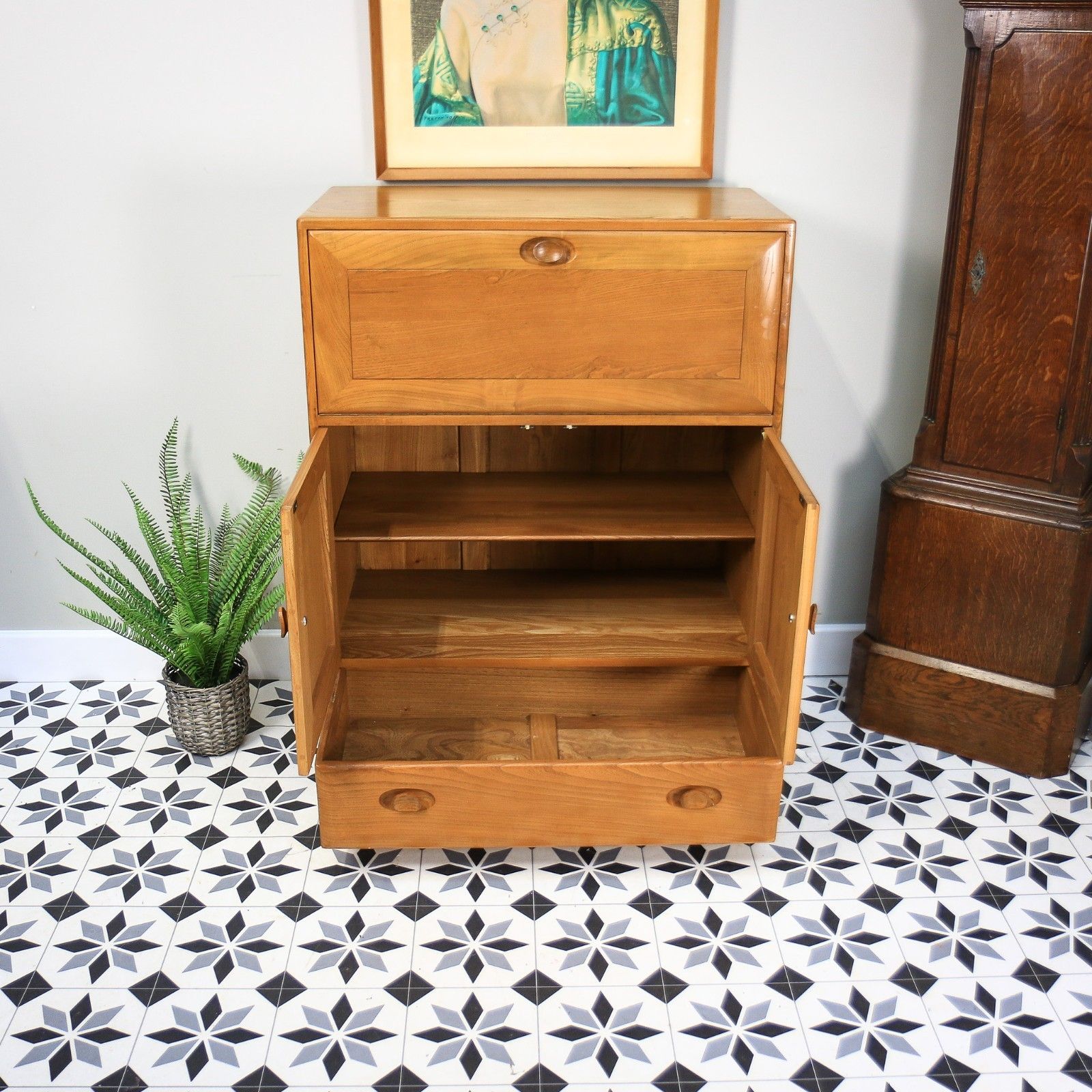 545.0 Ercol Windsor Blonde Drinks Cocktail Cabinet Bureau In Elm Model 469 photo
