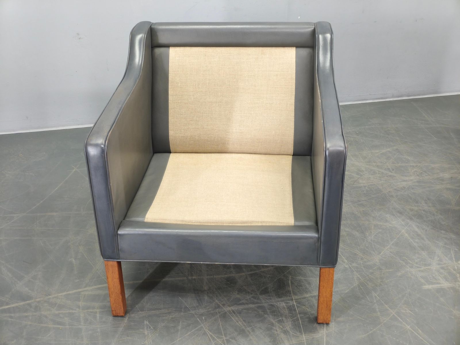 Pair Of Leather Lounge Chairs By Børge Mogensen For Fredericia 1970s photo vintage