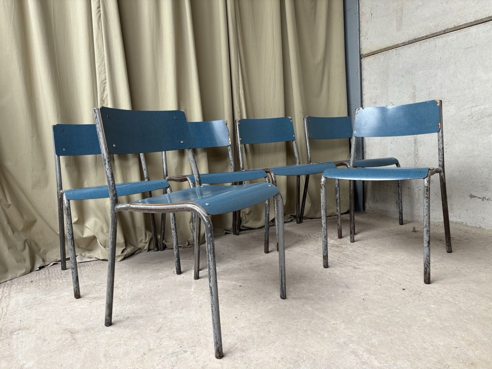 Vtg Mid Century Industrial Metal Set Of 6 Stacking Dining Chairs Retro R1196