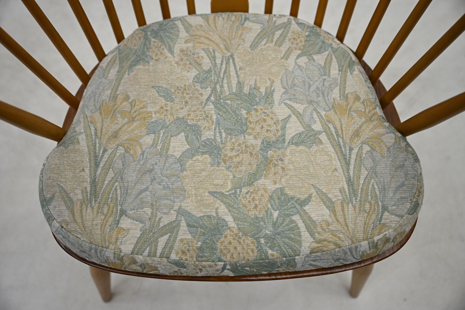 photo for sale Ercol Chairmakers Chair Windsor Bow Back Light Finish Model 472 Free Uk Delivery