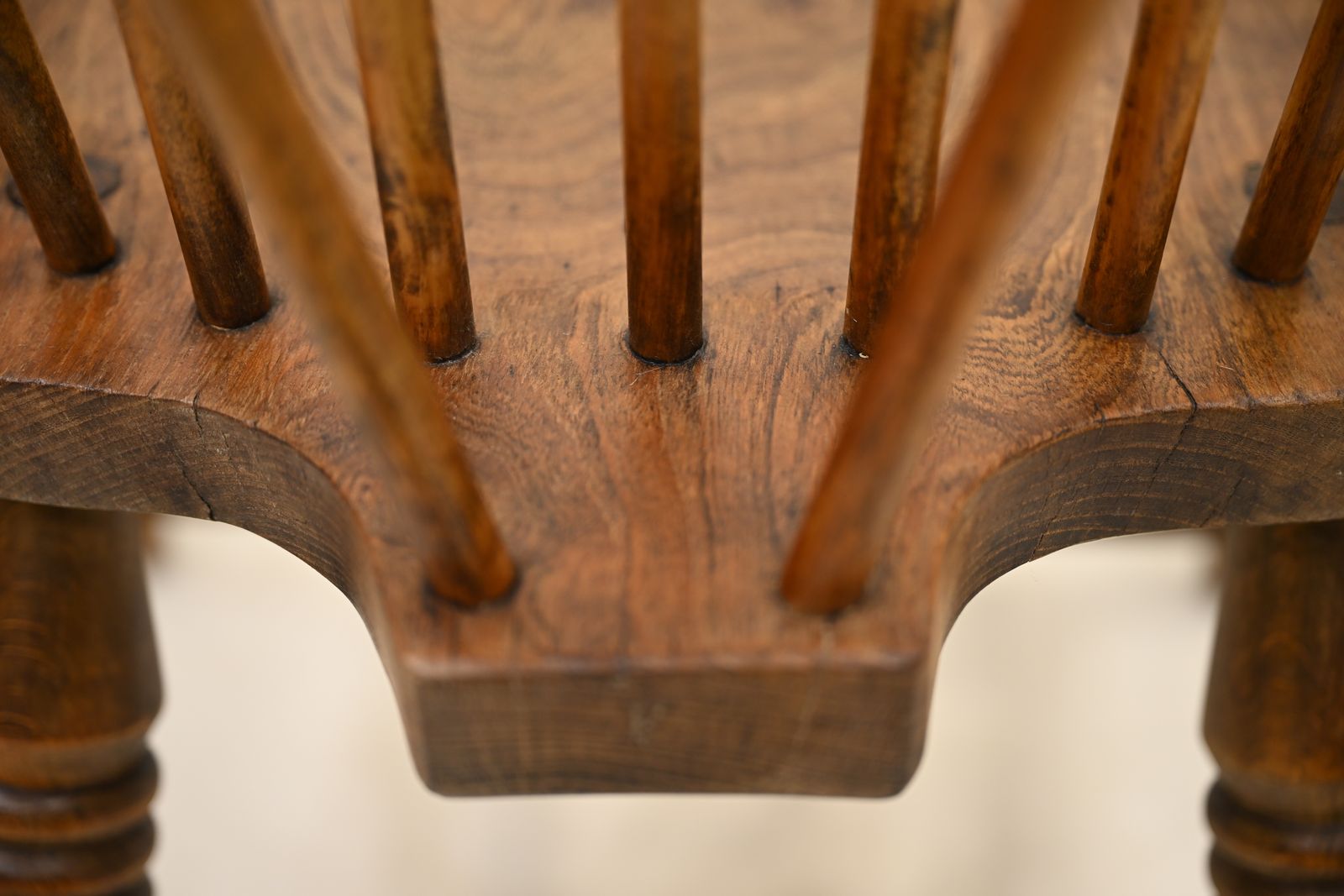photo vinterior Stick Back Windsor Chair Elm And Beech Antique Bow Back Carver Free* Uk Delivery