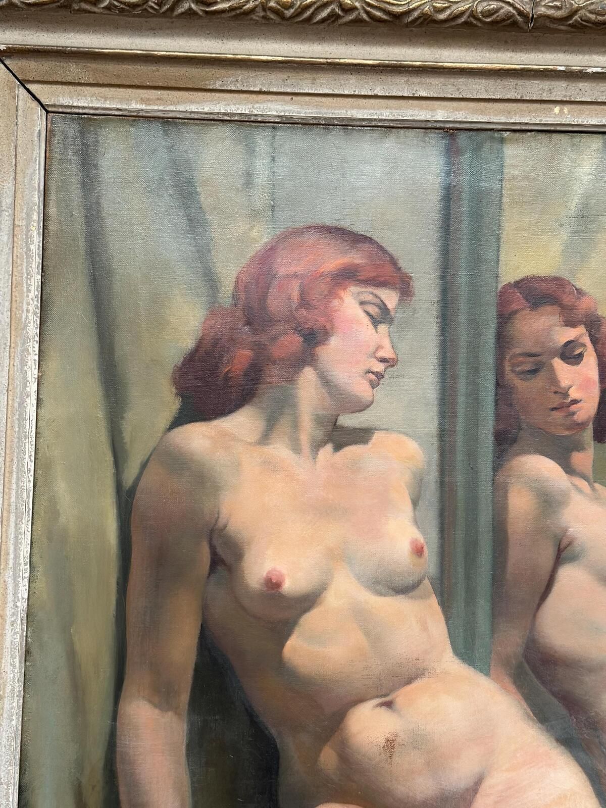 photo furniture Original French Oil On Canvas – Sittande Kvinna Vid Spegel – Philippe De Rougemont (1891–1965) – Vintage & Framed 95 × 80 Cm (37.4" × 31.5")