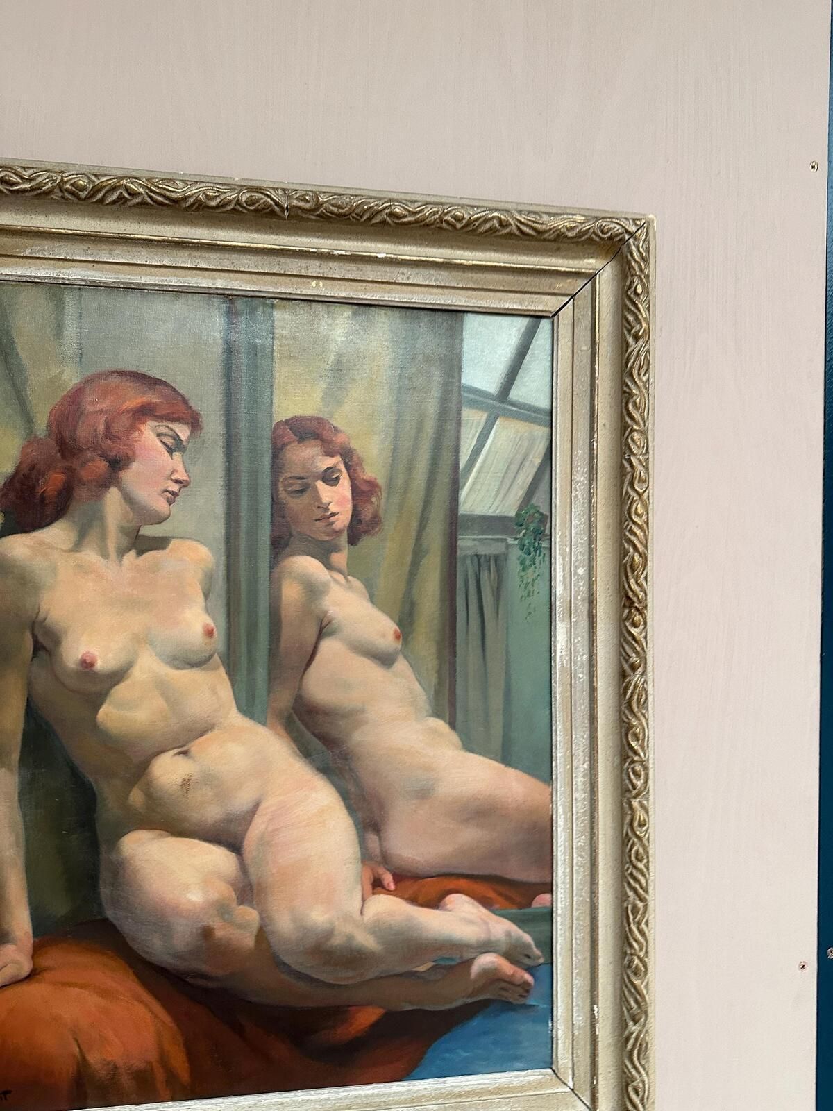 photo buy Original French Oil On Canvas – Sittande Kvinna Vid Spegel – Philippe De Rougemont (1891–1965) – Vintage & Framed 95 × 80 Cm (37.4" × 31.5")
