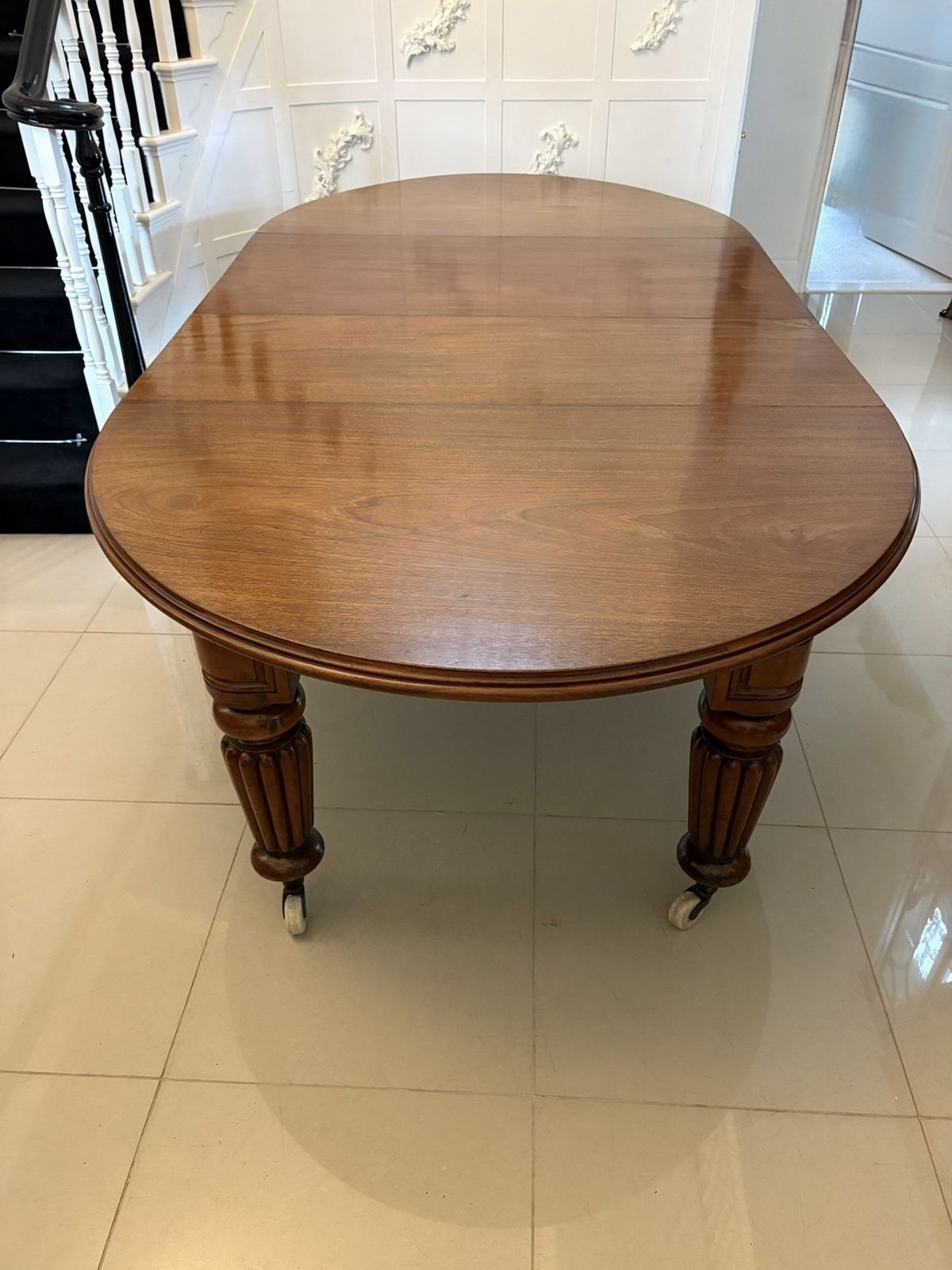 Large 12 Seater Outstanding Quality Antique 19th Century Figured Mahogany Extending Dining Table