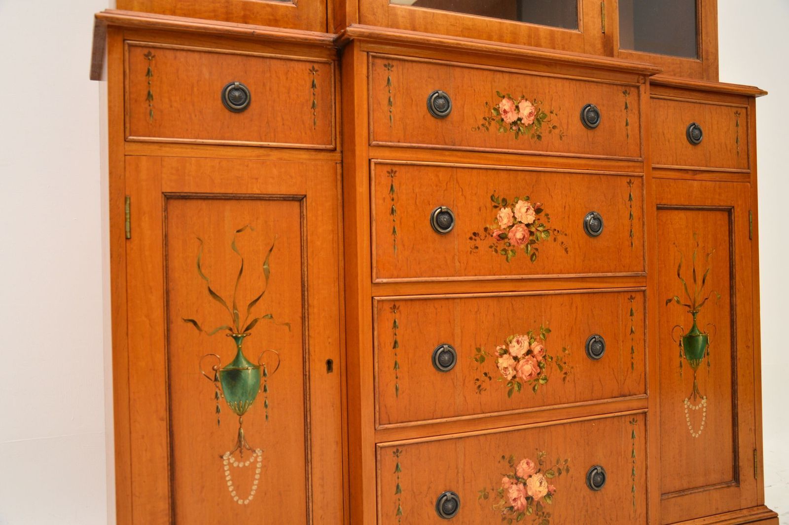 Antique Georgian Style Painted Satinwood Bookcase photo vinterior