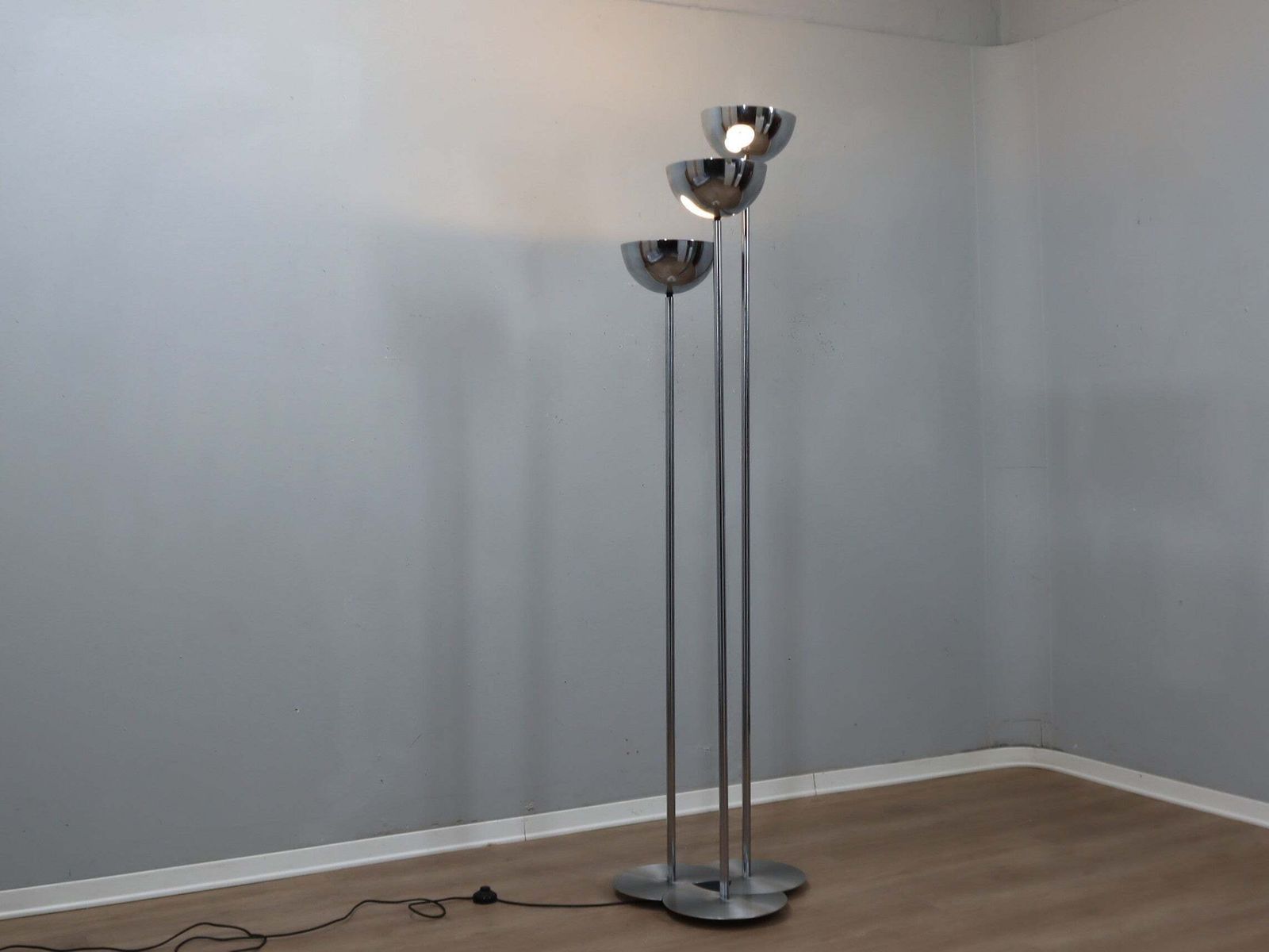 Lamperti vloerlamp met 3 kolommen, verchroomd, Space Age Italiaans design, jaren 1970 photo buy
