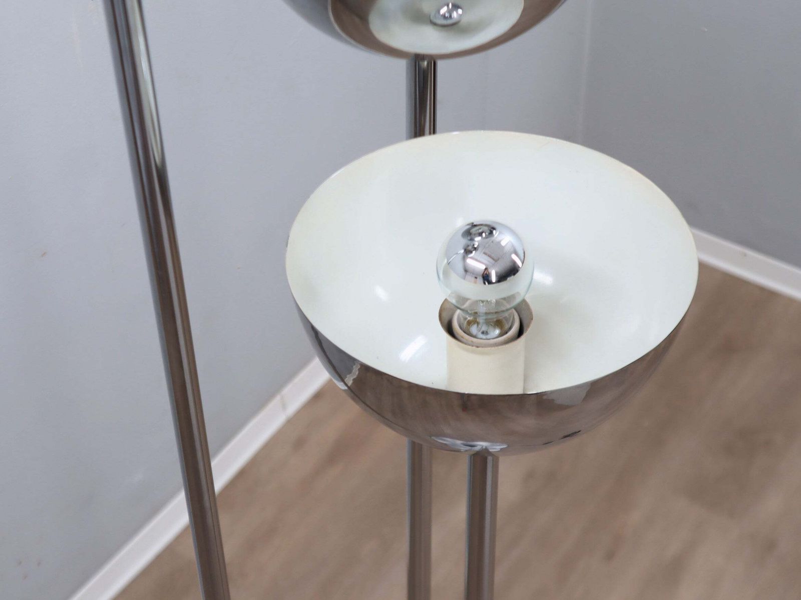 Verlichting Lamperti vloerlamp met 3 kolommen, verchroomd, Space Age Italiaans design, jaren 1970 photo