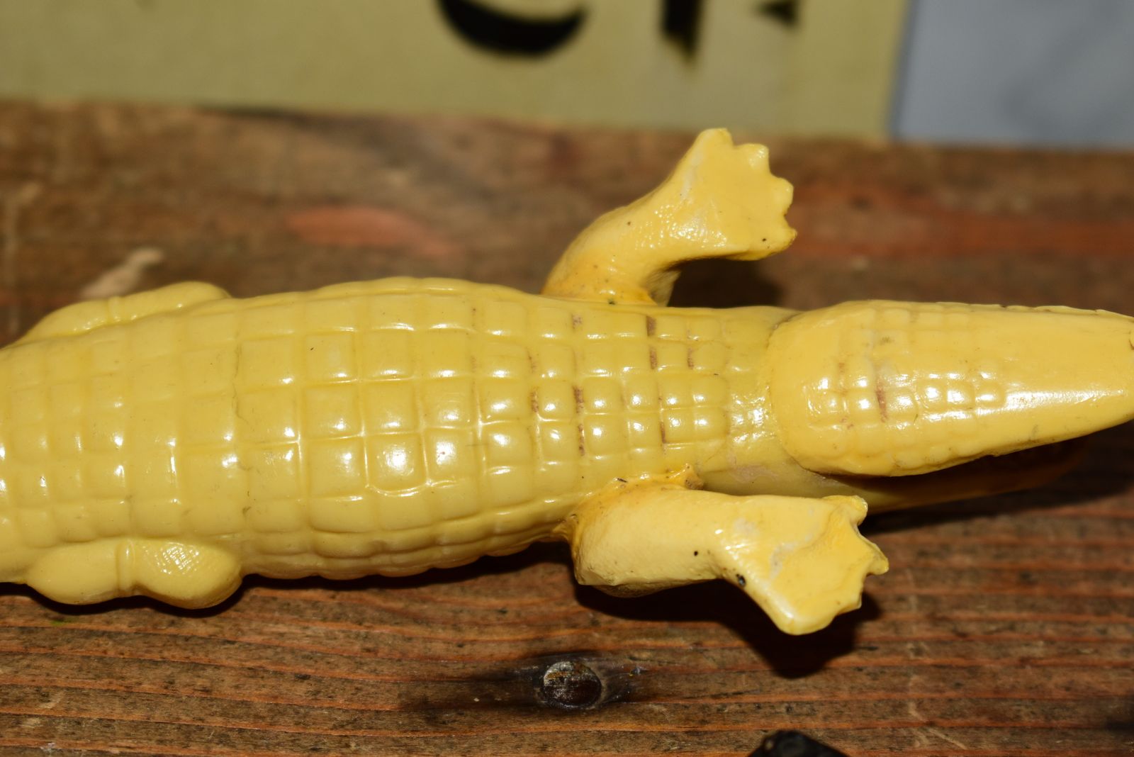 photo vinterior Rare 1920s Celluloid Alligator Letter Opener & Pencil Holder Set