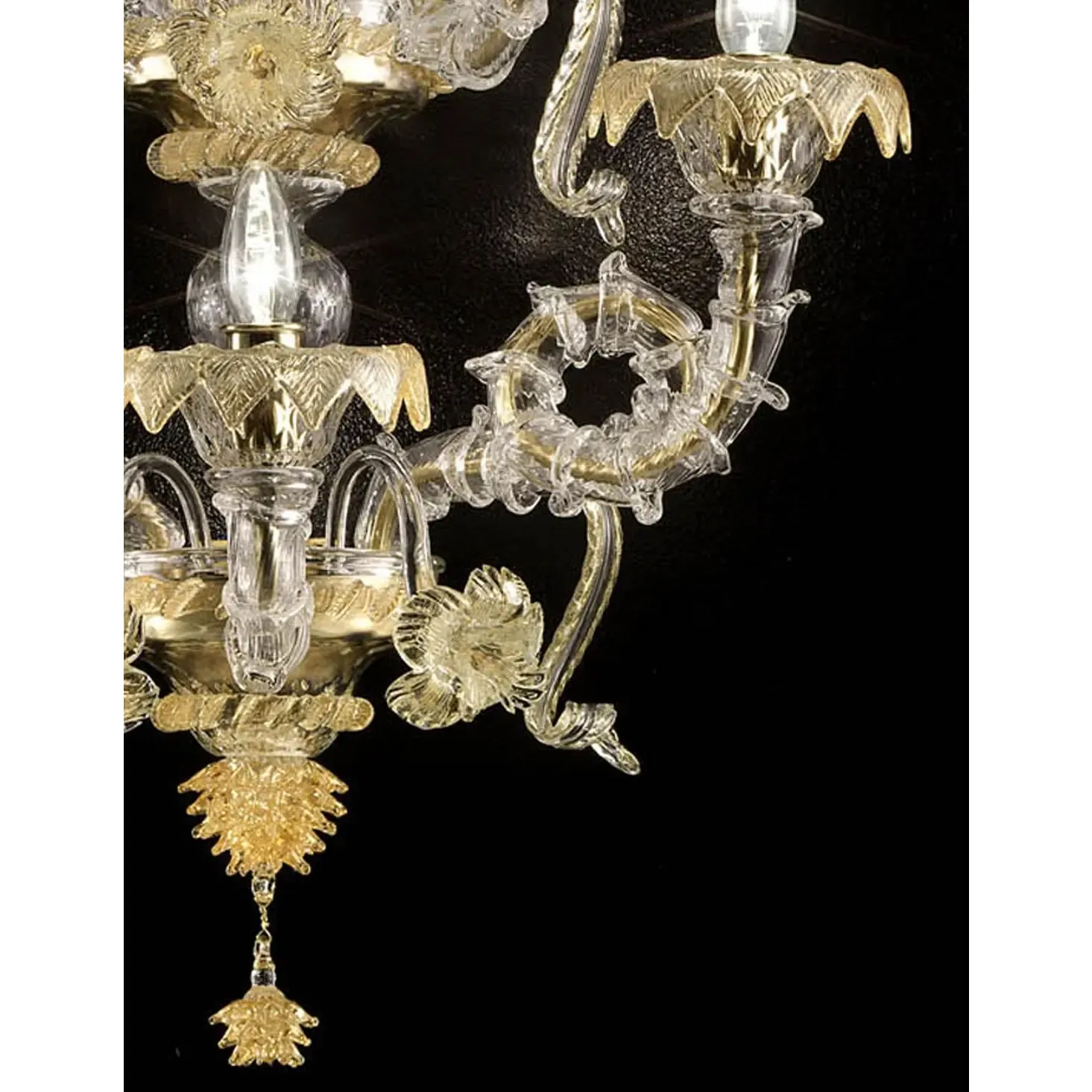 Luxury Imperial Venetian Ca’ Rezzonico Murano Glass With Gold Leaf And Flowers photo for sale