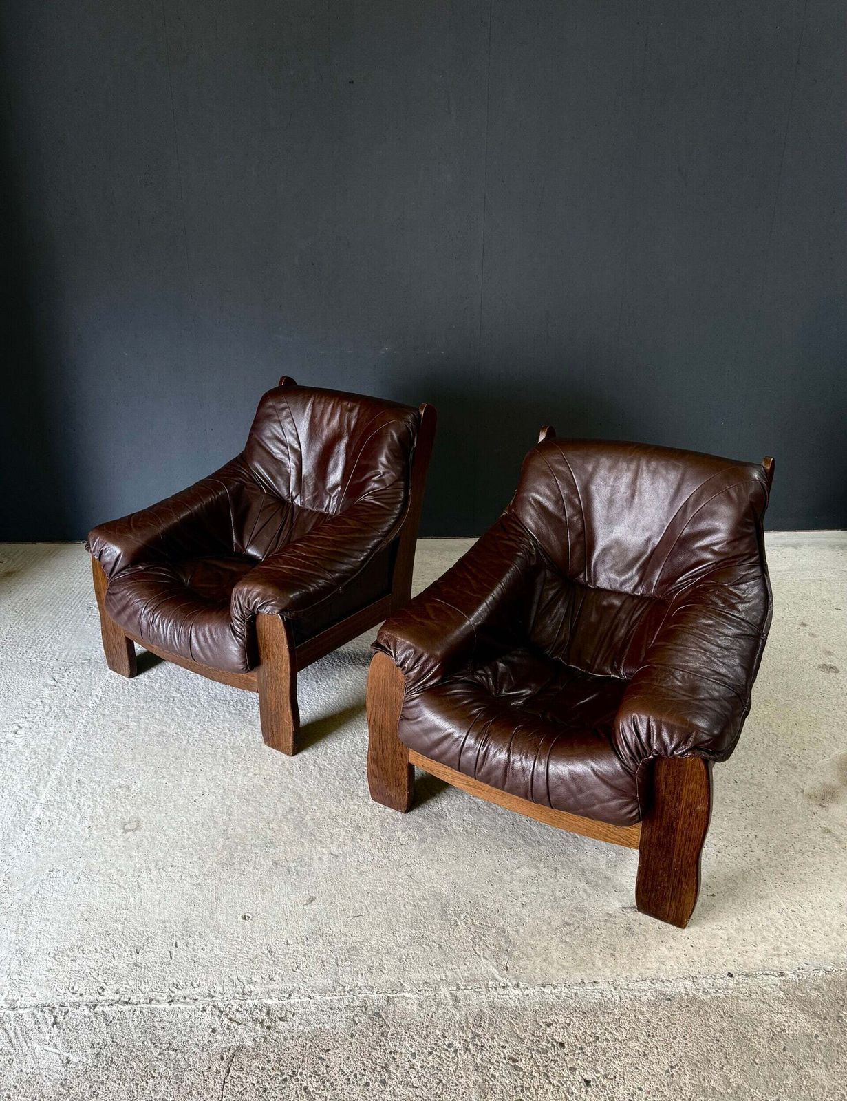 photo furniture Brutalist Design Leather & Oak Lounge Chair Set, Belgium 1970's
