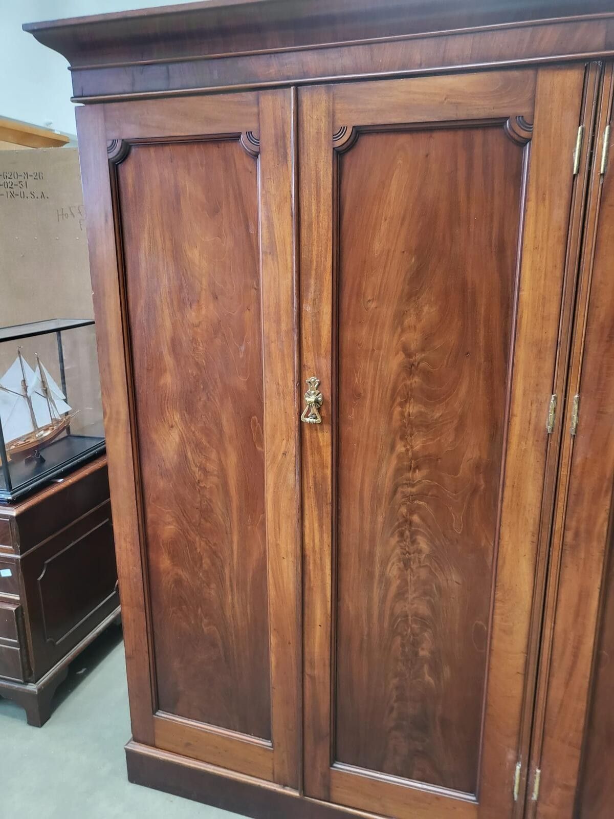 795.0 Antique 4 Door Mahogany Breakdown Wardrobe Bedroom photo