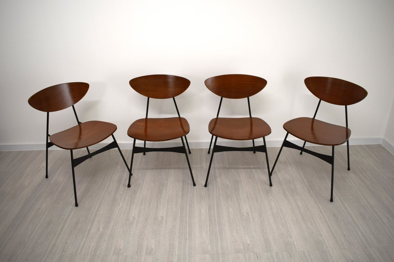 photo furniture Chairs In Iron And Bentwood, 1950s, Set Of 4