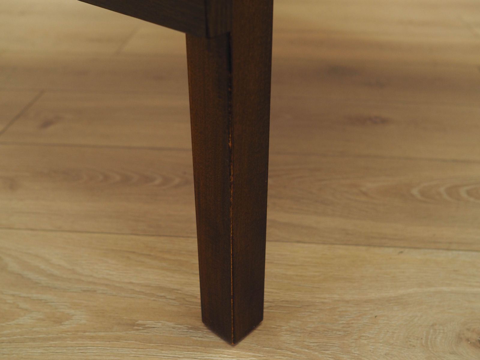 photo for sale Eiken tafel, Deens design, jaren 1970, gemaakt in Denemarken
