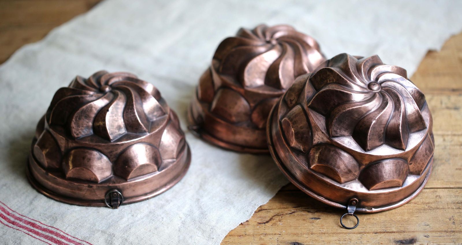 Antique Copper Jelly Molds: French Kitchen Wall Decor, Cake Pans (Set Of 3) photo 144.0