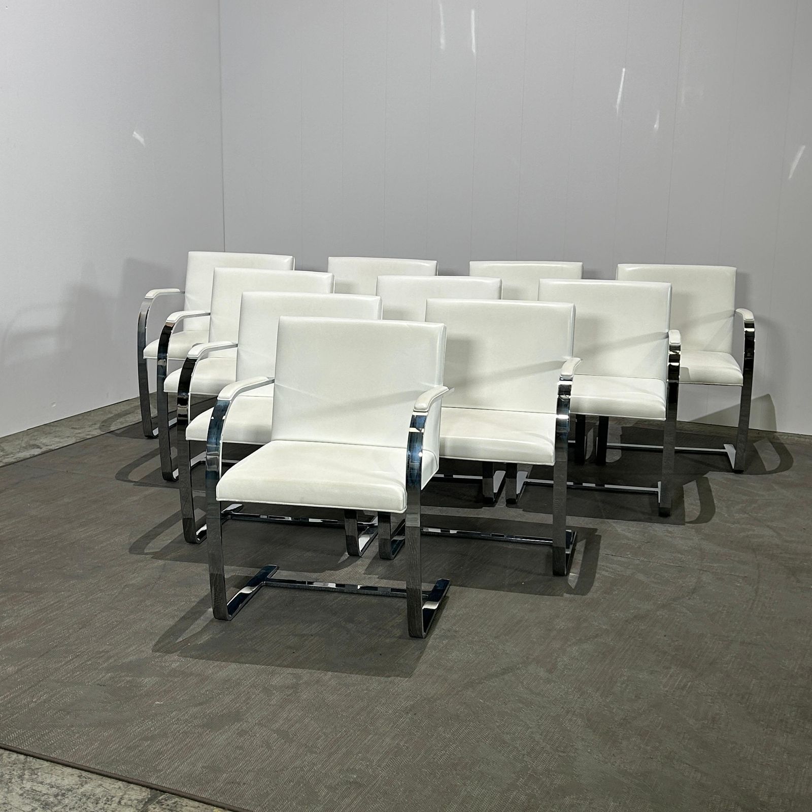 photo vintage Knoll Brno Flat Bar Side Chairs By Mies Van Der Rohe, Set Of Ten