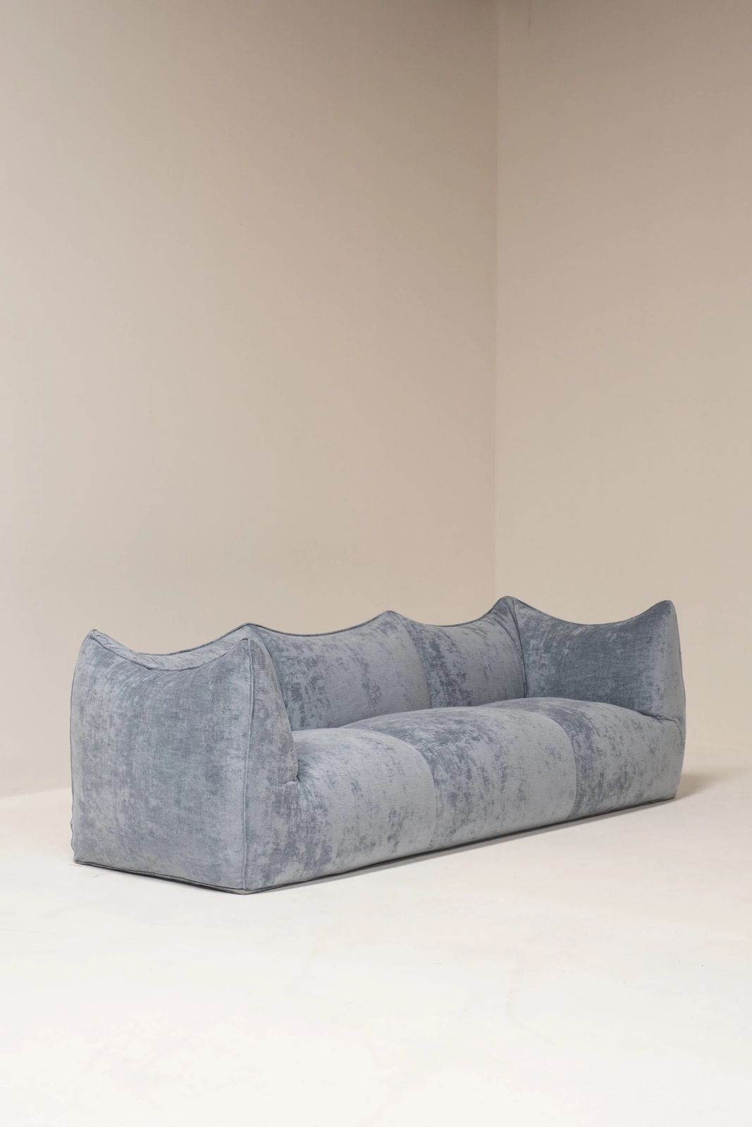 “Le Bambole” Sofa By Mario Bellini For B&B Italia, Velvet Upholstery, Italy, 1970s photo Furniture