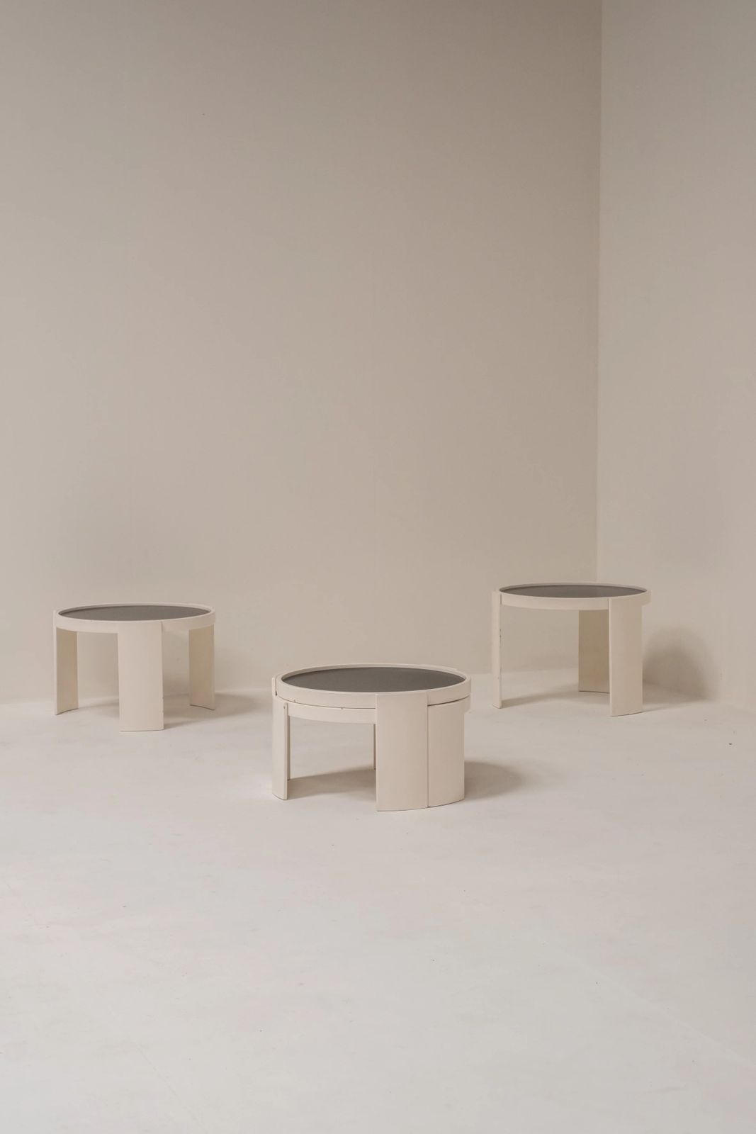 Set Of 4 'Model 780' White Wood Stacking Tables By Gianfranco Frattini For Cassina, Italy 1970s photo 2725.0
