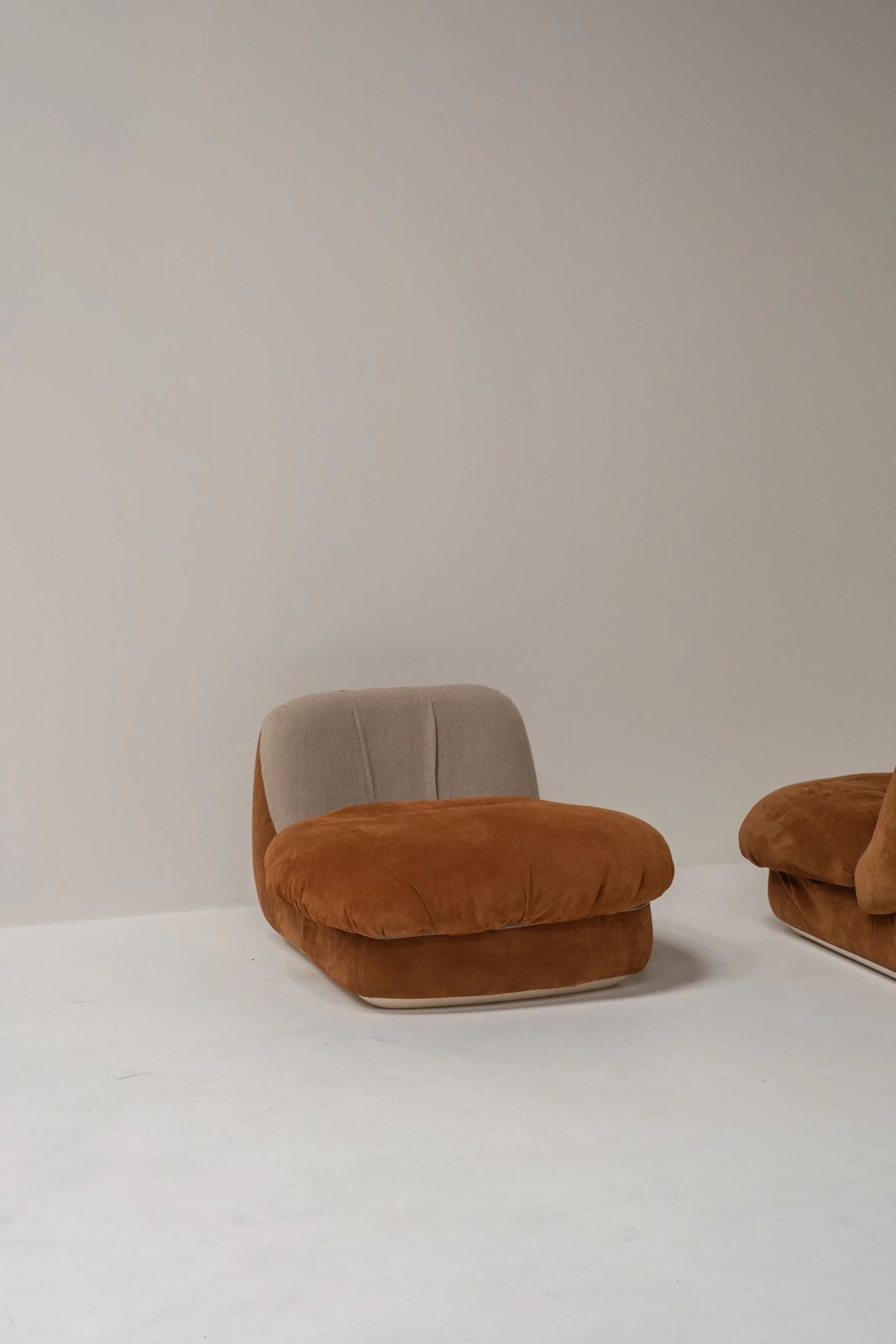 5551.0 Pair Of “Jumbo” Lounge Chairs By Alberto Rosselli For Saporiti Italia, Italy 1970s photo