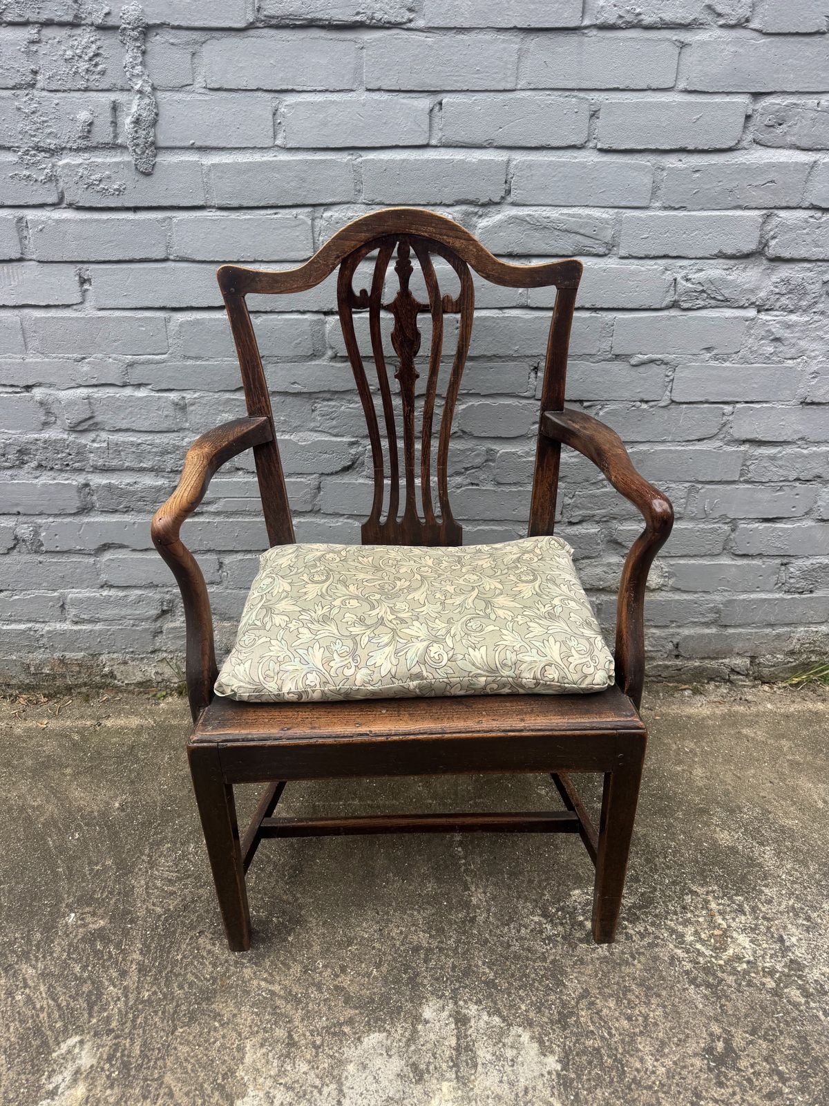18th Century Mahogany Country Chippendale Elbow Chair photo 300.0