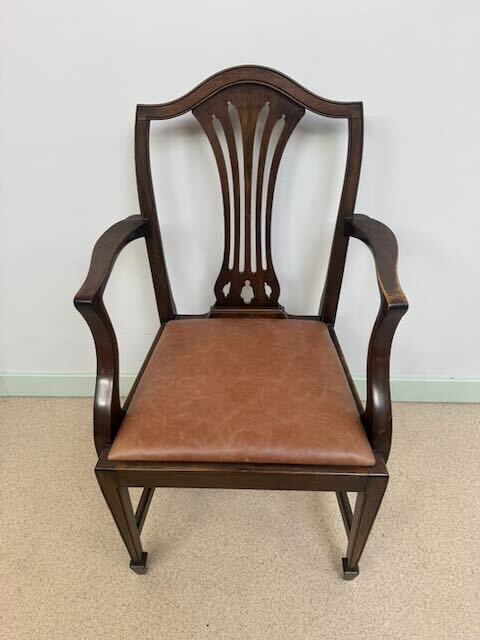 Reproduction Hepplewhite Dining Chairs X 5 And 1 Carver photo for sale