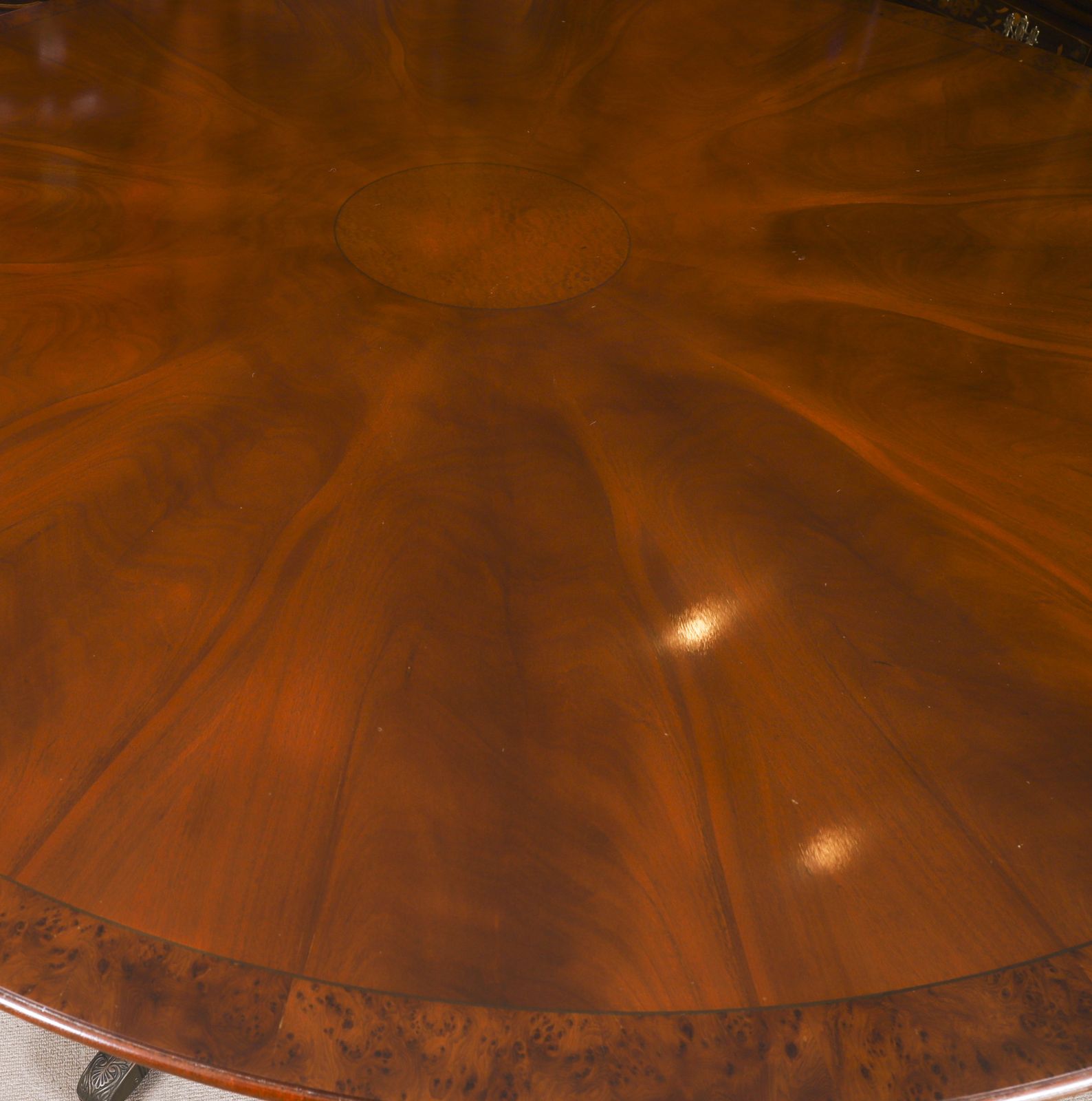 13150.0 Vintage 7ft6" Diameter Flame Mahogany Jupe Dining Table Set Harrods 20th C photo