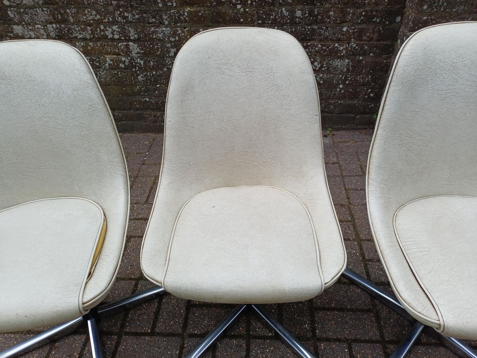 Set Of 4 Vintage Centa Dining Chairs Mid Century Chrome Space Age Retro 1970s Vinyl Seats photo furniture