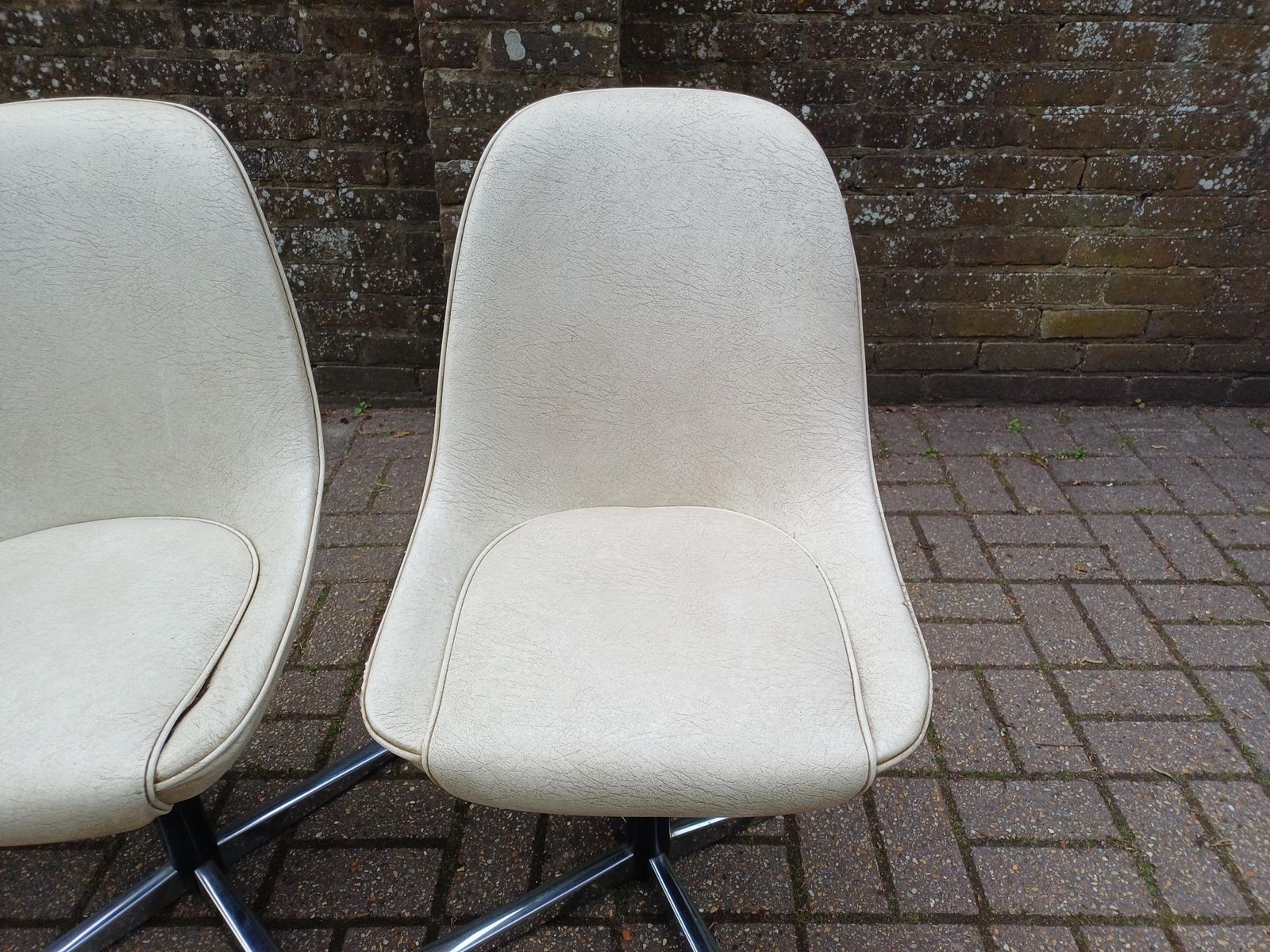 Set Of 4 Vintage Centa Dining Chairs Mid Century Chrome Space Age Retro 1970s Vinyl Seats photo buy