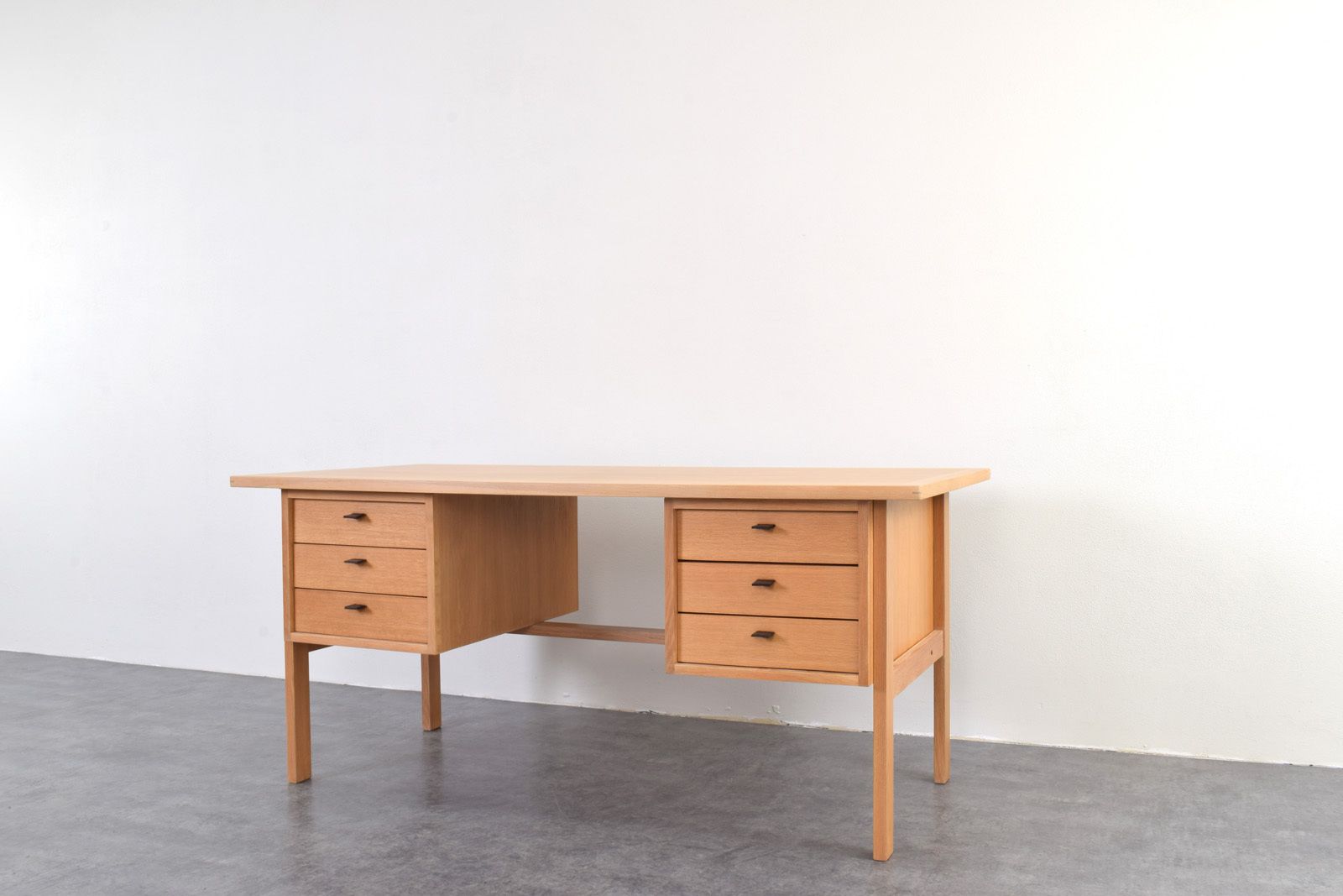 photo for sale Mid Century Oak Desk By Svend åge Madsen For Sigurd Hansen