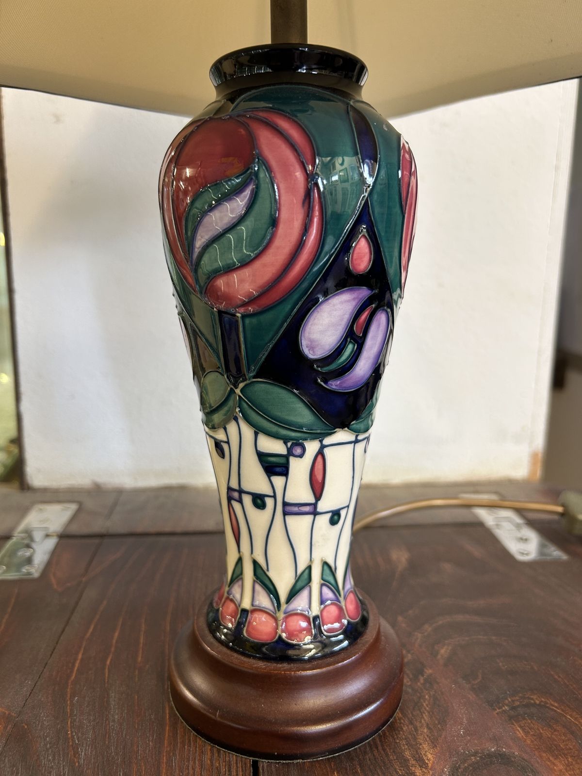 Moorcroft Lamp Original Shade   Tribute To Charles Rennie Mackintosh Pat Tested