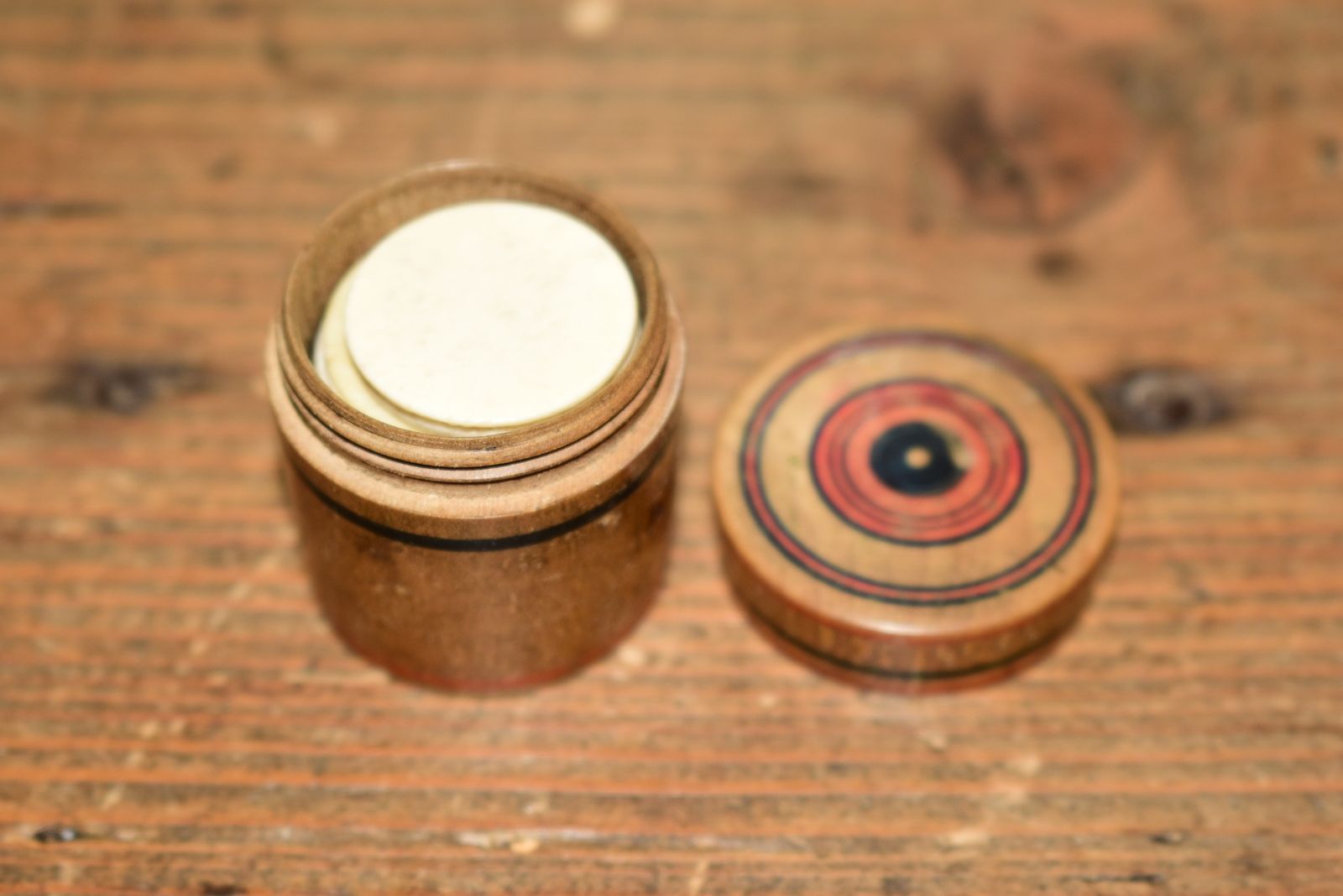 134.0 Georgian Tunbridge Ware Treen Pot With 16 Bone Card Counters C1820 Pocket Gaming photo