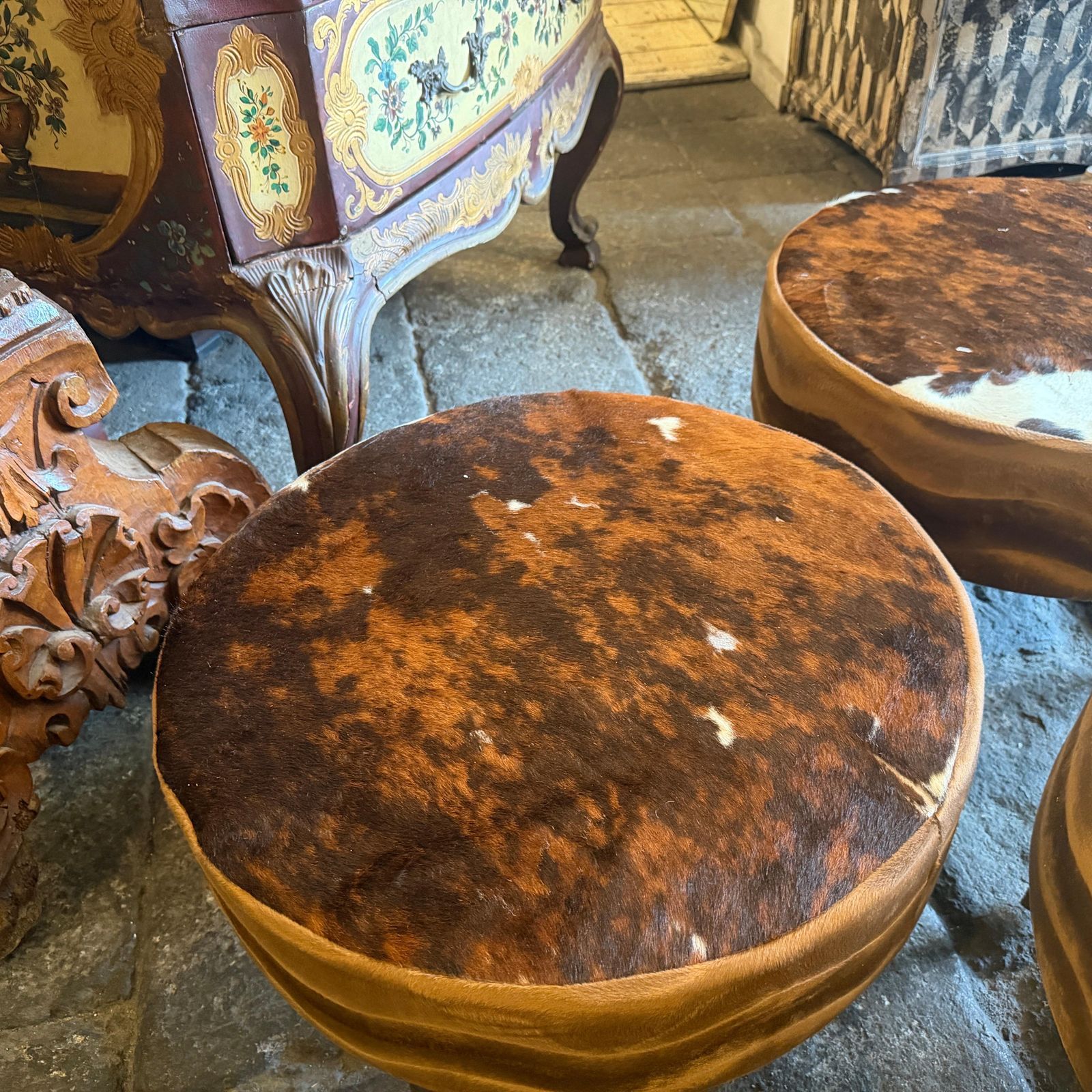 Furniture Set Of Three 1980s Cow Leather Italian Round Poufs photo
