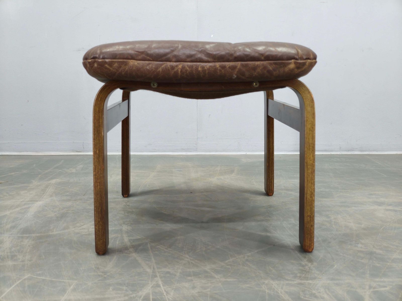 Leather Ottoman By Ingmar Relling For Westnofa, Norway, 1960s photo vinterior