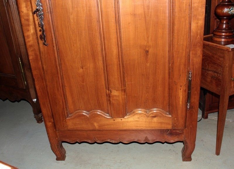 Bonnet Louis Xv Cherry 19th photo furniture