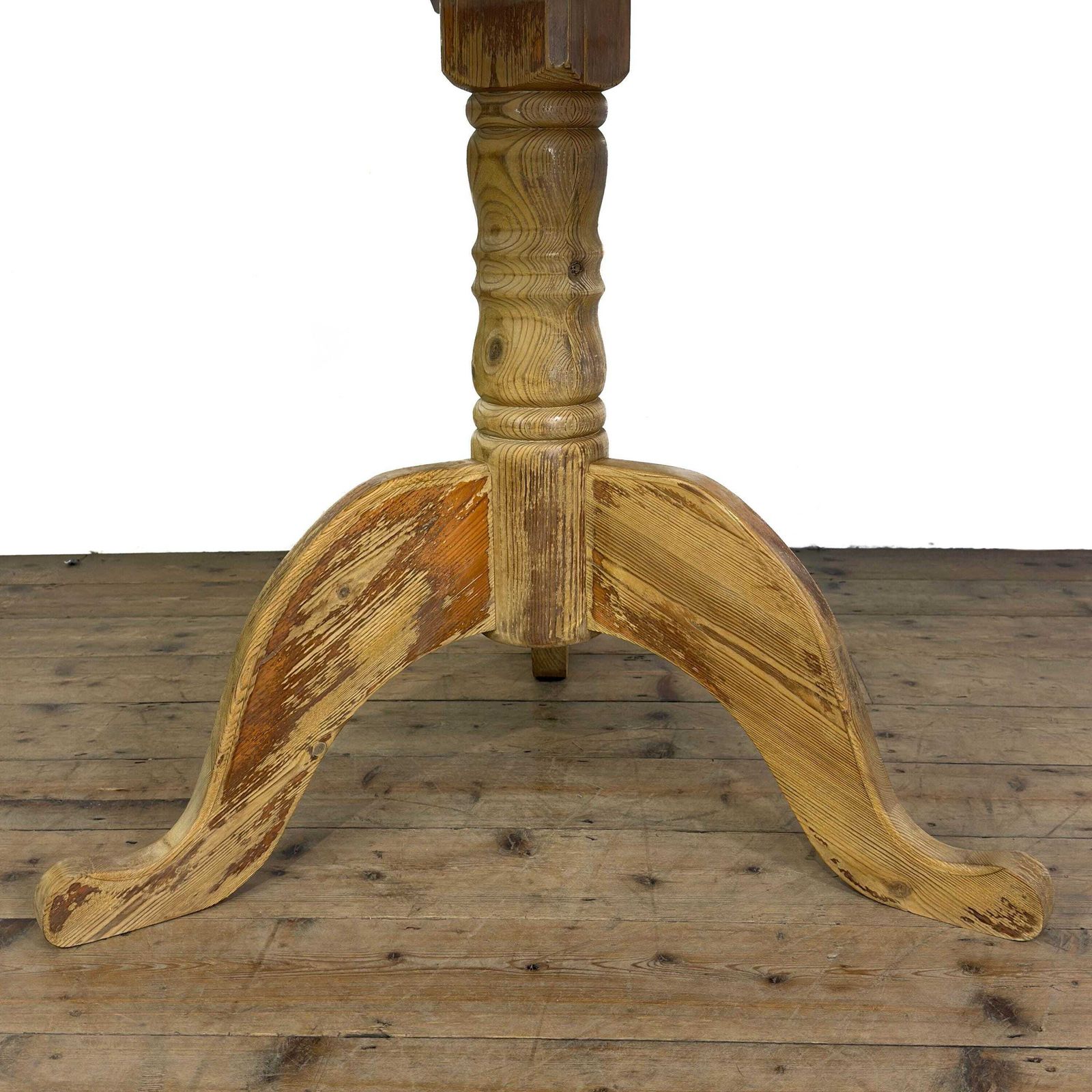 Vintage Pine Circular Kitchen Table | Antique Furniture | Antique Kitchen Table | Antique Oak Table (M 6919) photo Furniture