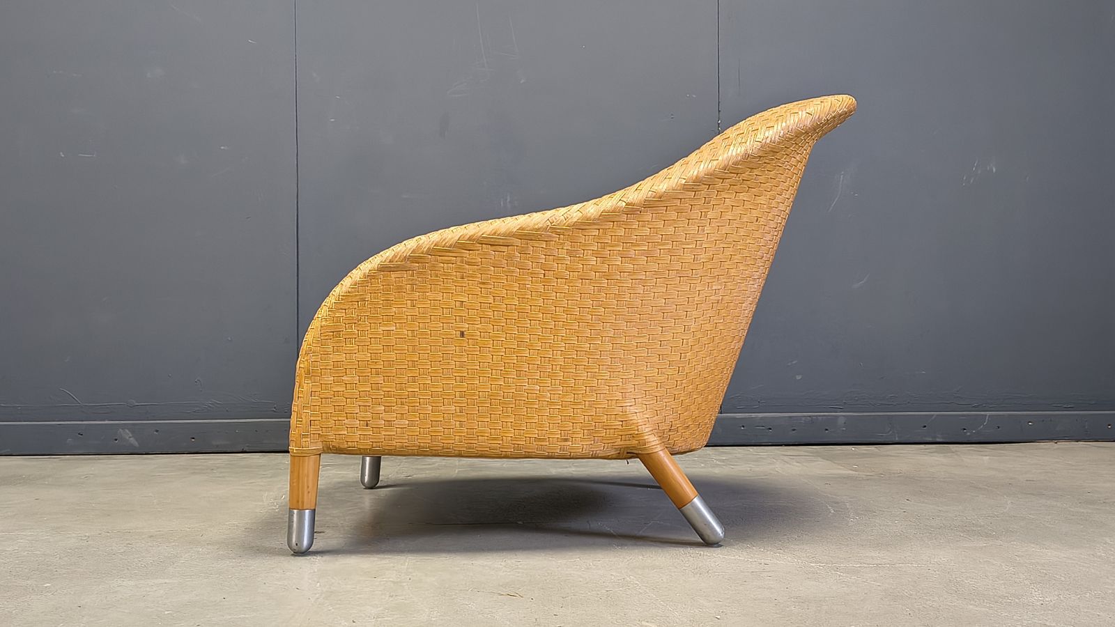 Antonio Citterio Braided Leather Armchair, 1980s photo Furniture