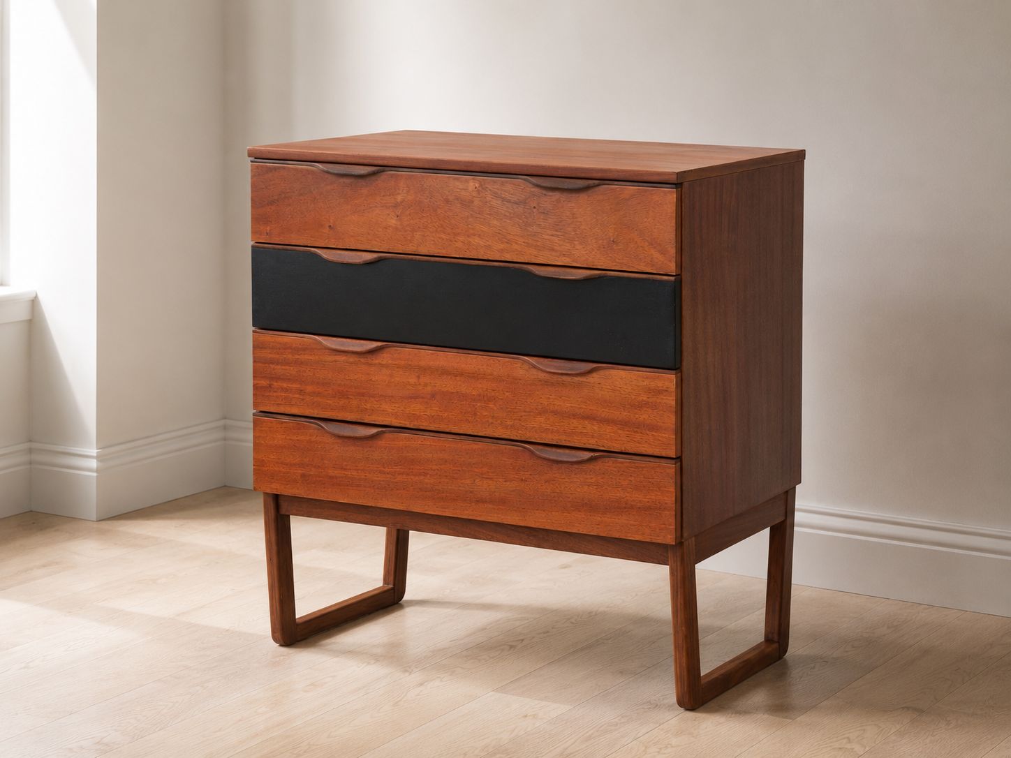 Mid Century Modern Teak Chest Of Drawers Refurbished 4 Drawers, Vintage photo furniture