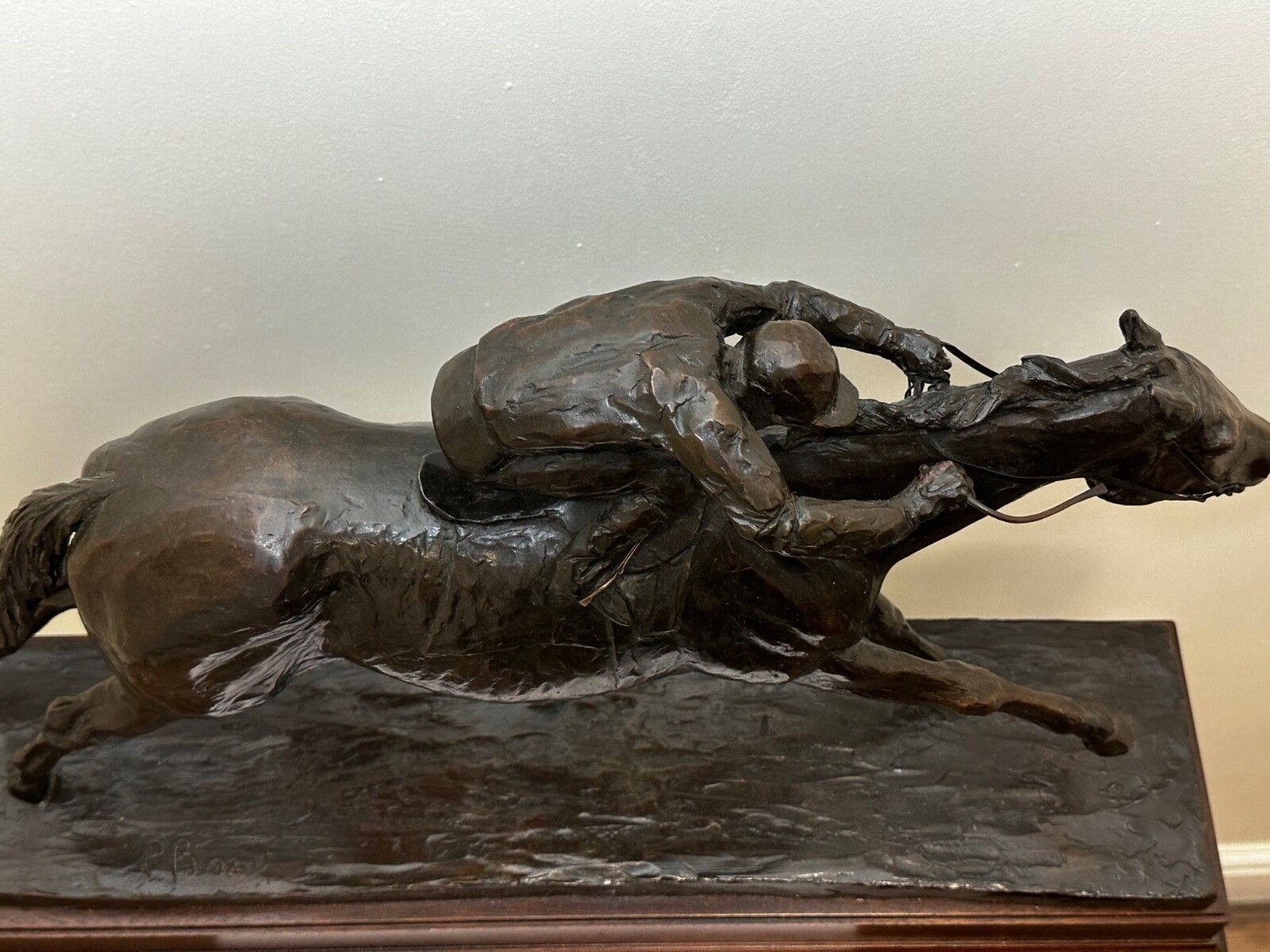 Bronzen renpaardsculptuur Dunfermline, jockey Willie Carson, door Phillip Blacker photo for sale