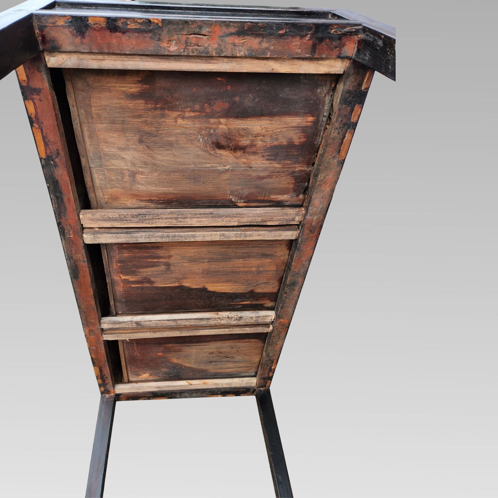 photo furniture Excellent 19th Century Oriental Chinese Black Lacquer & Elm Scholars Desk