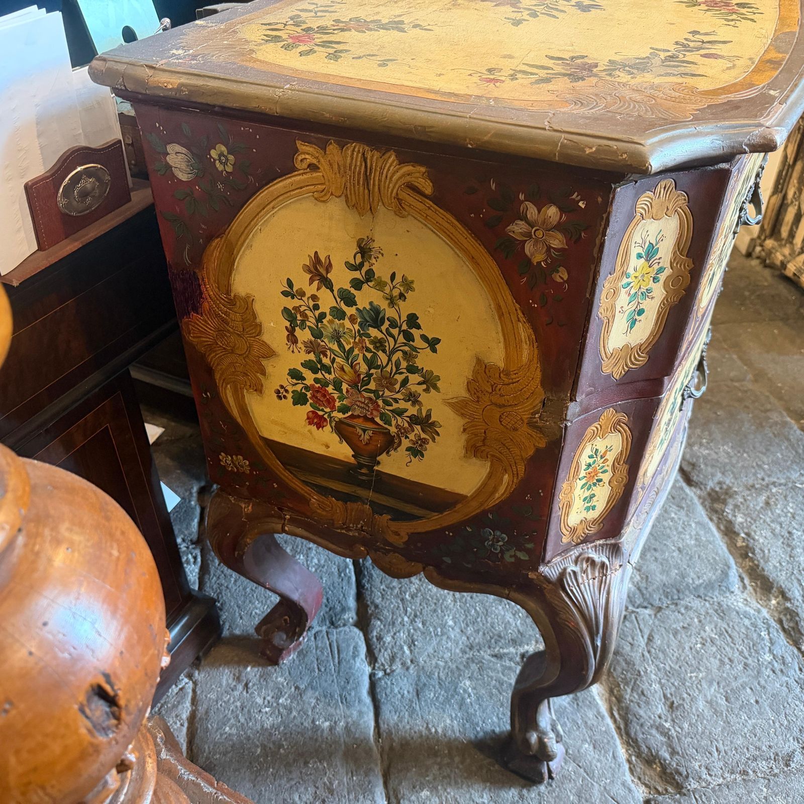 Furniture A Louis XV Lacquered Wood Venetian Commode In Original Condition photo
