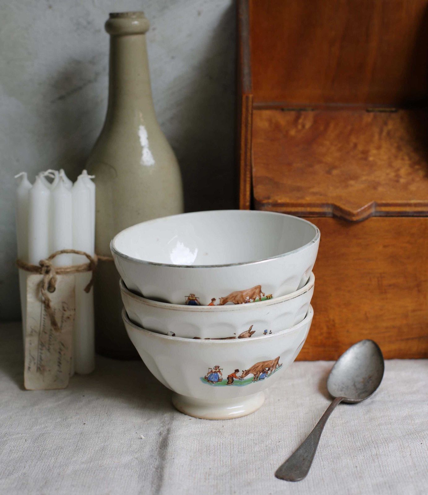 3 Antique French Cafe Au Lait Bowls Set Of Faceted Dishes Milk Maid Dairy Cows photo vinterior
