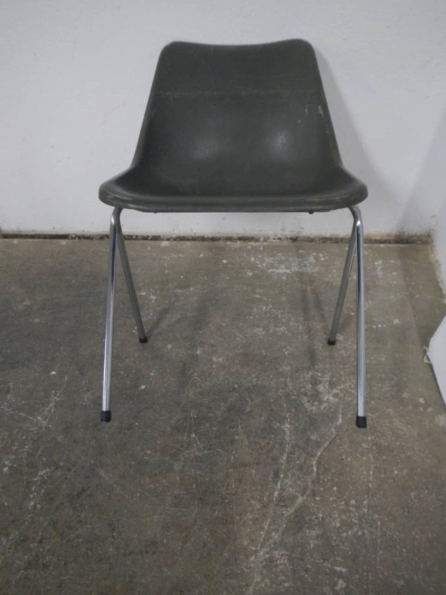 Chair By Robin Day For S.A.M.U. Hille, 1970s photo Furniture
